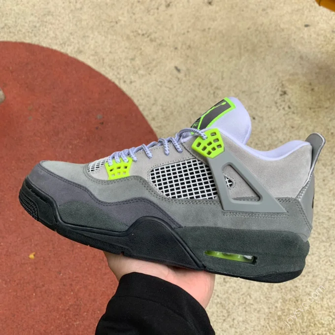 Air Jordan 4 SE 