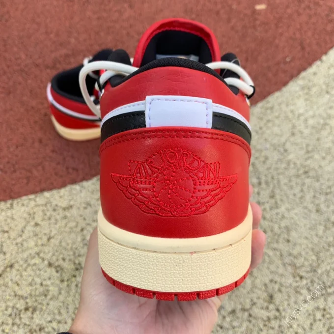 Air Jordan 1 Low 