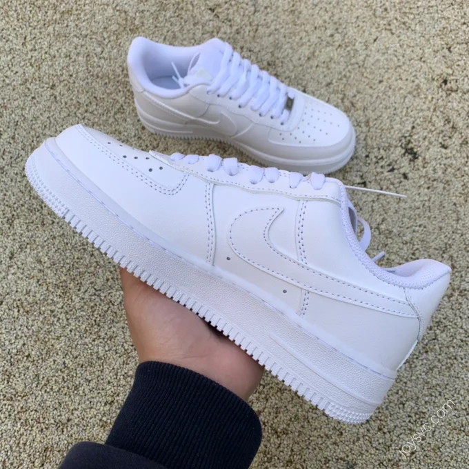 Nike Air Force 1 Mario DQ5085-111