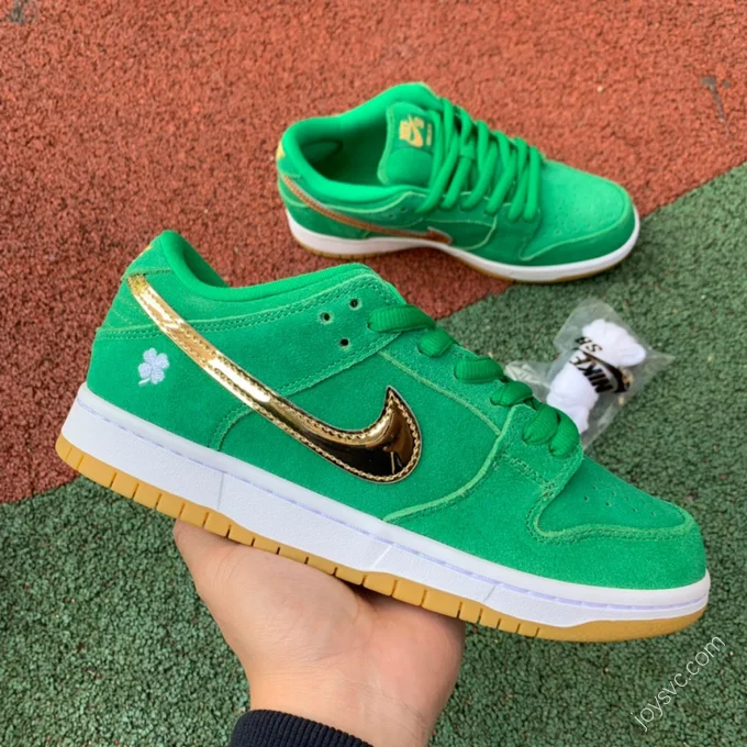 Nike SB Dunk Low 