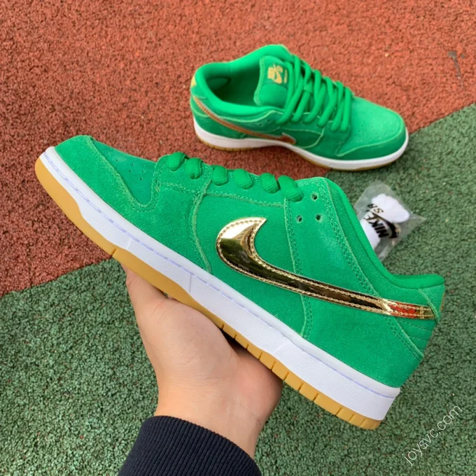 Nike SB Dunk Low 