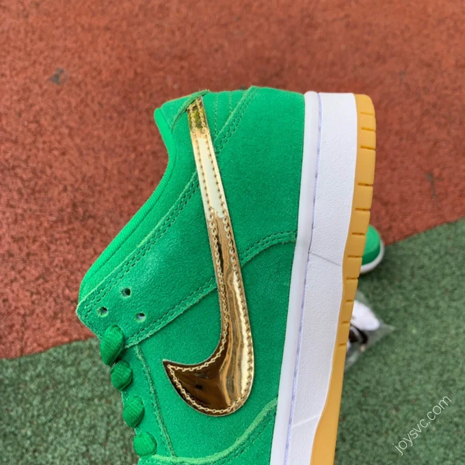 Nike SB Dunk Low 