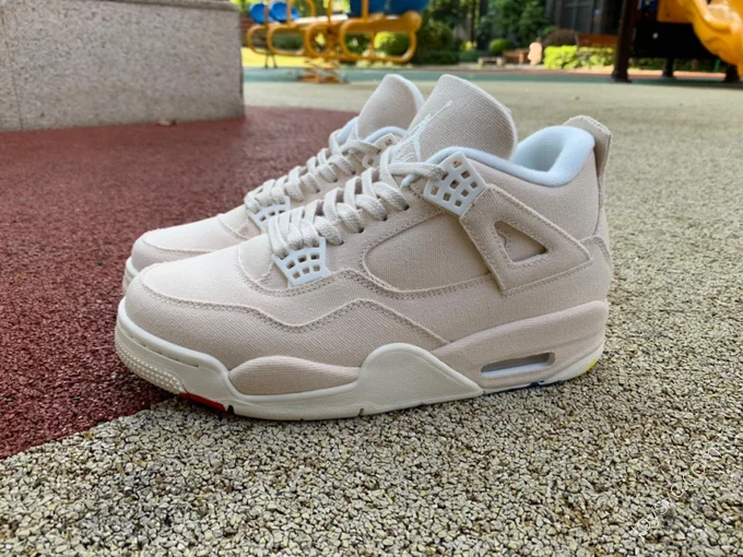 Air Jordan 4 WMNS 