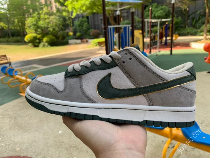 Katsuhiro Otomo x Nike Dunk Low White Grey Green LF0039-011