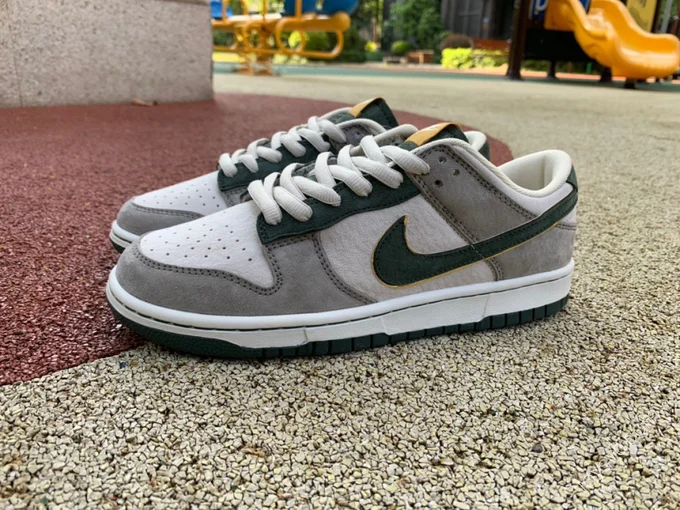 Katsuhiro Otomo x Nike Dunk Low White Grey Green LF0039-011