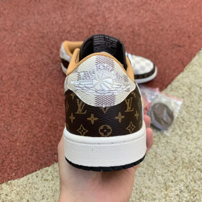 Travis Scott x Nike Air Jordan 1 Low Brown Sneakers DM7866-116