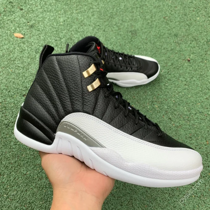 Air Jordan 12 