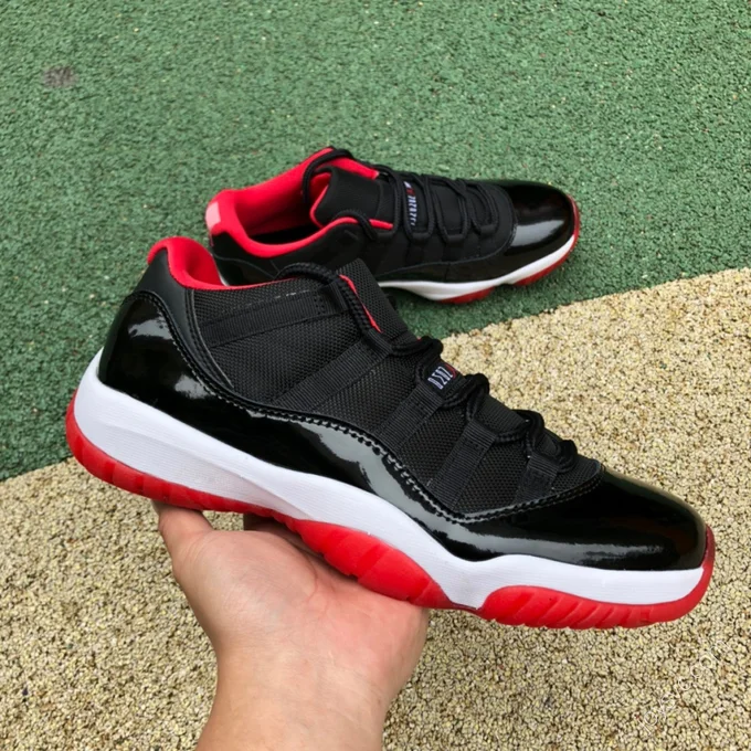 Air Jordan 11 Low 