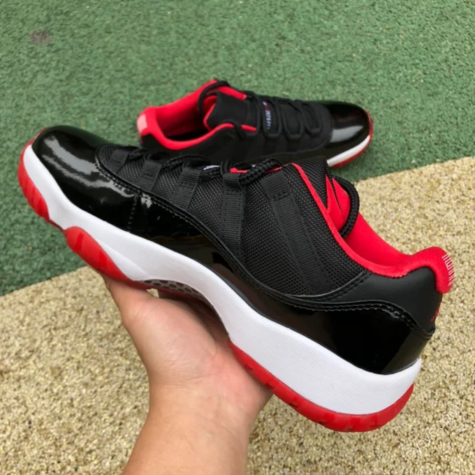 Air Jordan 11 Low 