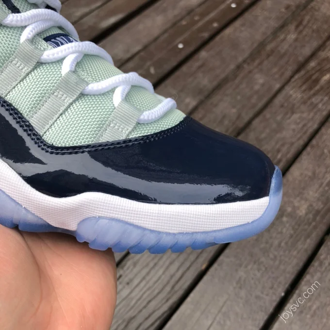 Air Jordan 11 Retro Low 