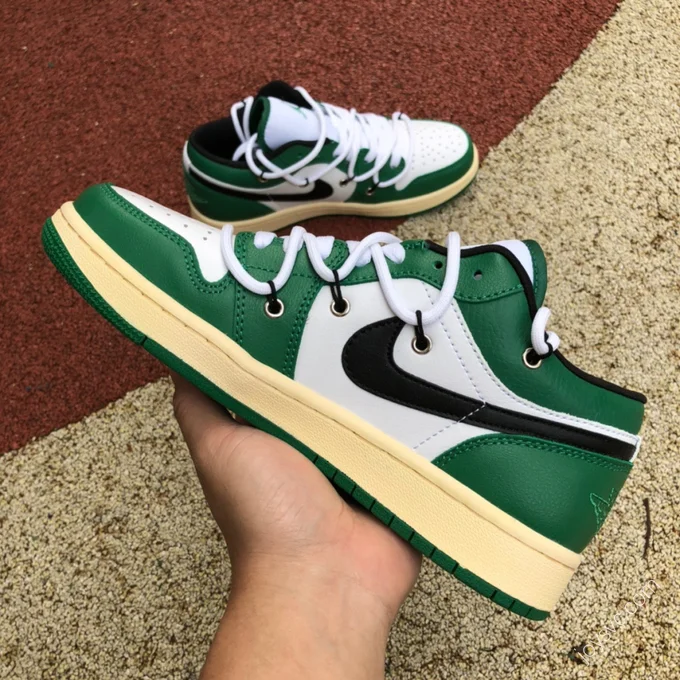 Air Jordan 1 Low 