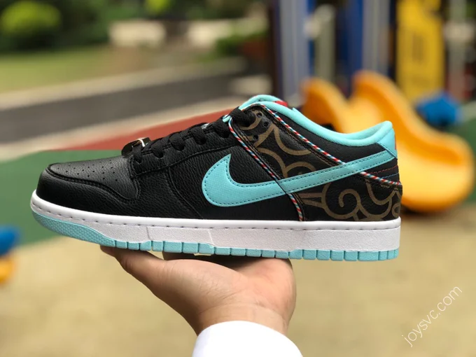 Nike Dunk Low 