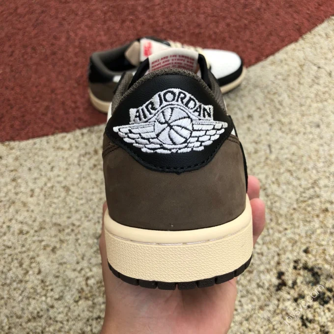 Travis Scott x Air Jordan 1 Low Mocha DM7866-151