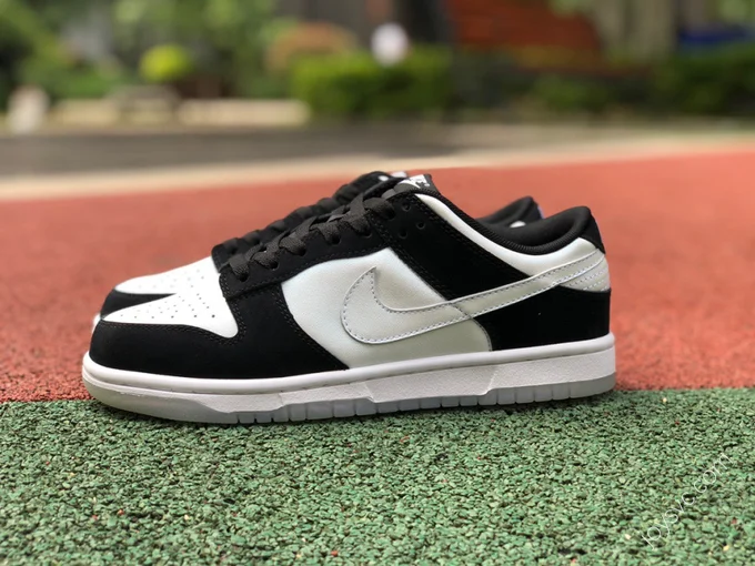 Nike Dunk Low Retro Black White Iridescent DO7412-985