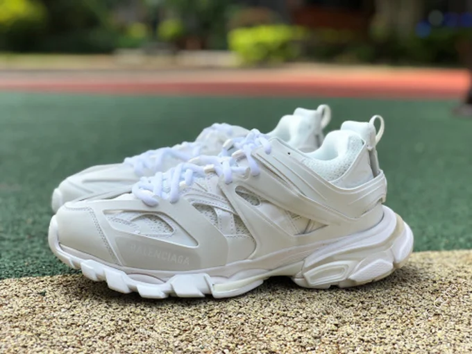 Balenciaga Triple S White