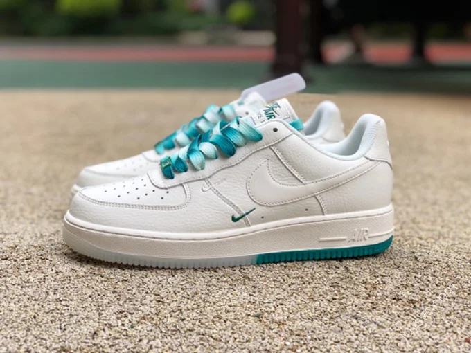 Nike Air Force 1 '07 LV8 2 Beige/Green Gradient BO6638-160