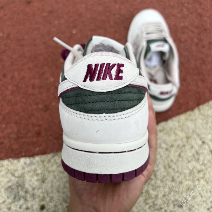 Katsuhiro Otomo x Nike Dunk Low Beige Purple LF0039-013