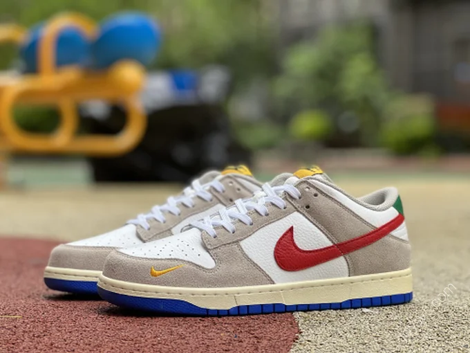 Nike SB Dunk Low Beige Red DX6037-781