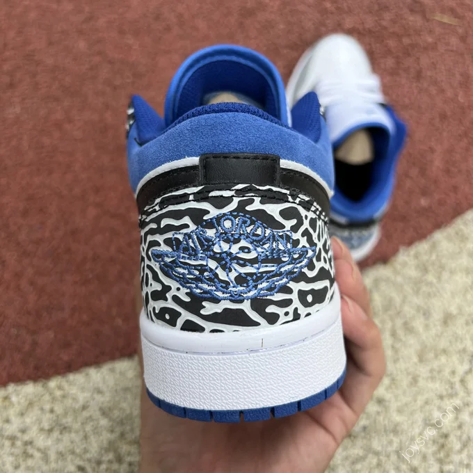 Air Jordan 1 Low 