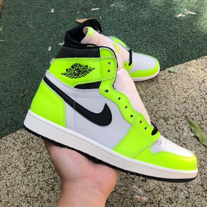 Air Jordan 1 High OG Volt High-Top Sneaker 555088-702