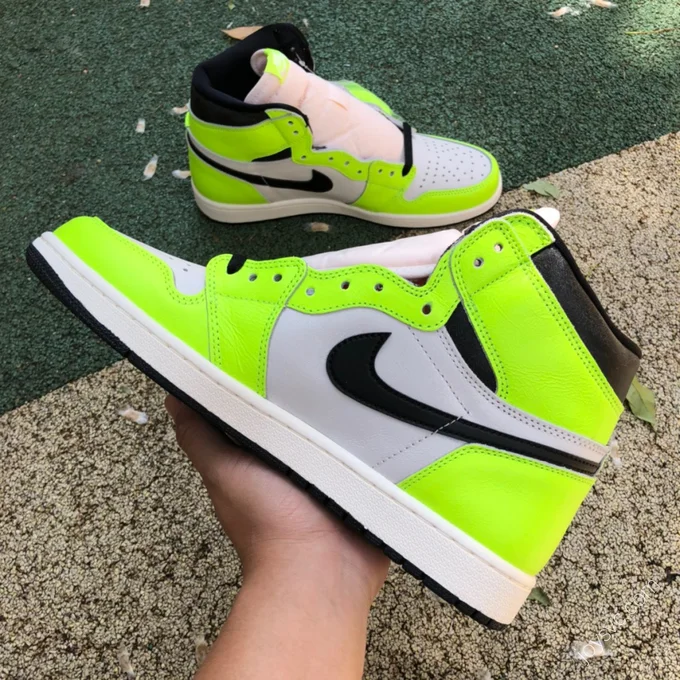 Air Jordan 1 High OG Volt High-Top Sneaker 555088-702