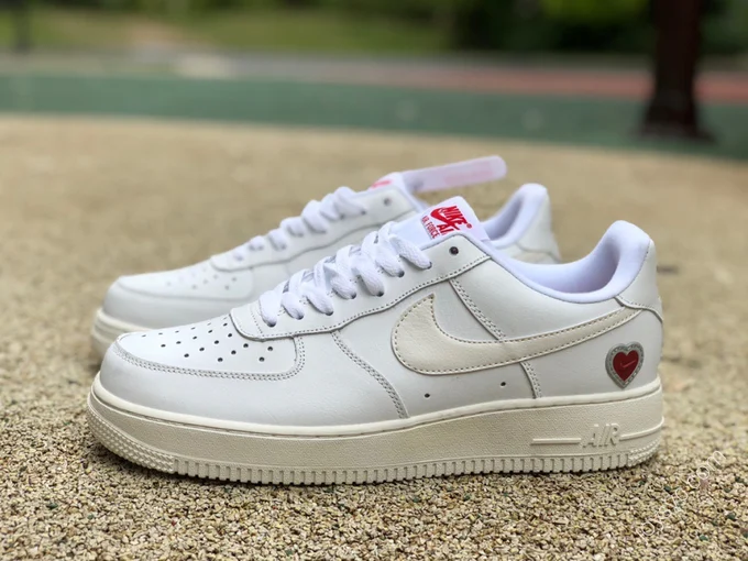 Nike Air Force 1 Valentine's Day White/Red DD7117-100