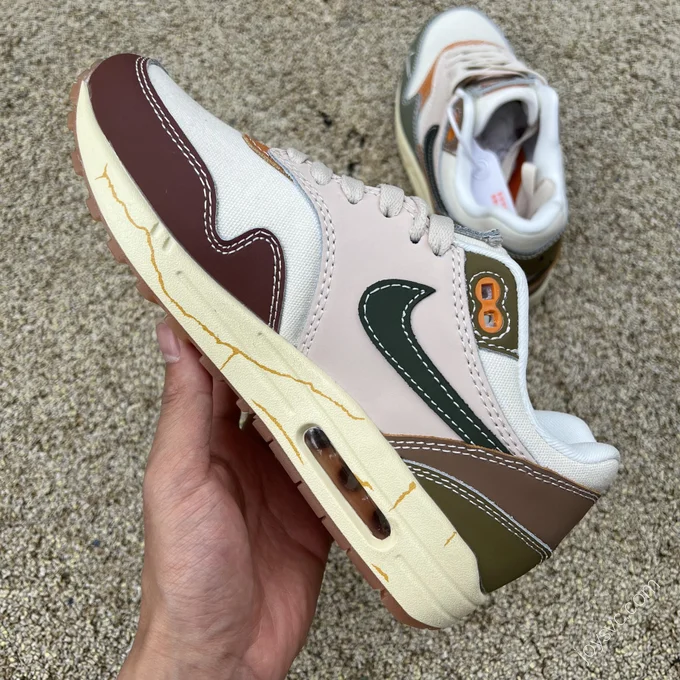 Nike Air Max 1 Premium 