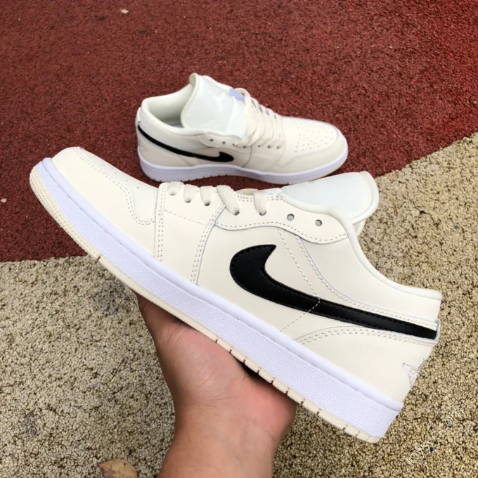 Air Jordan 1 Coconut Milk Low-Top Sneaker DC0774-121