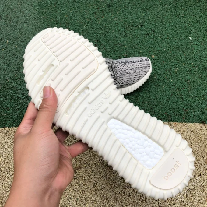 Adidas Yeezy Boost 350 Grey White AQ4832