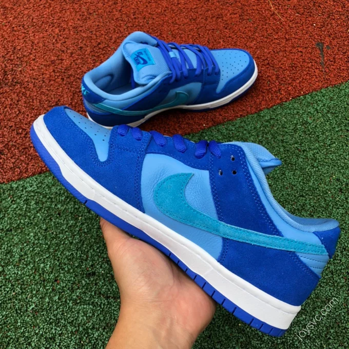 Nike SB Dunk Low 