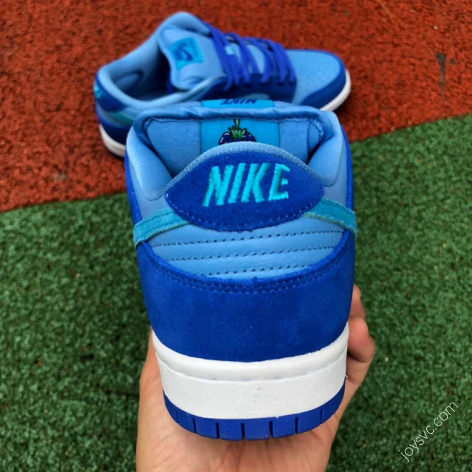 Nike SB Dunk Low 