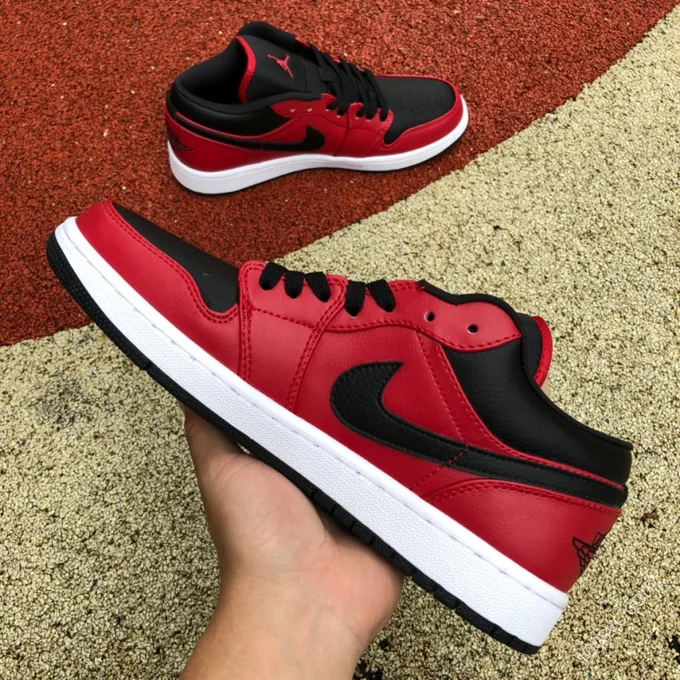 Air Jordan 1 Low 