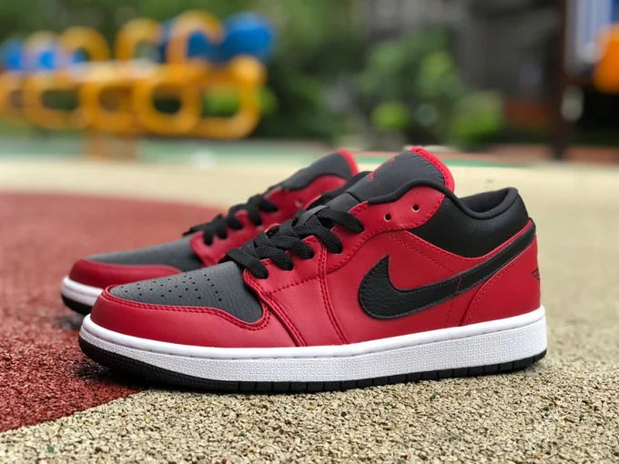 Air Jordan 1 Low 