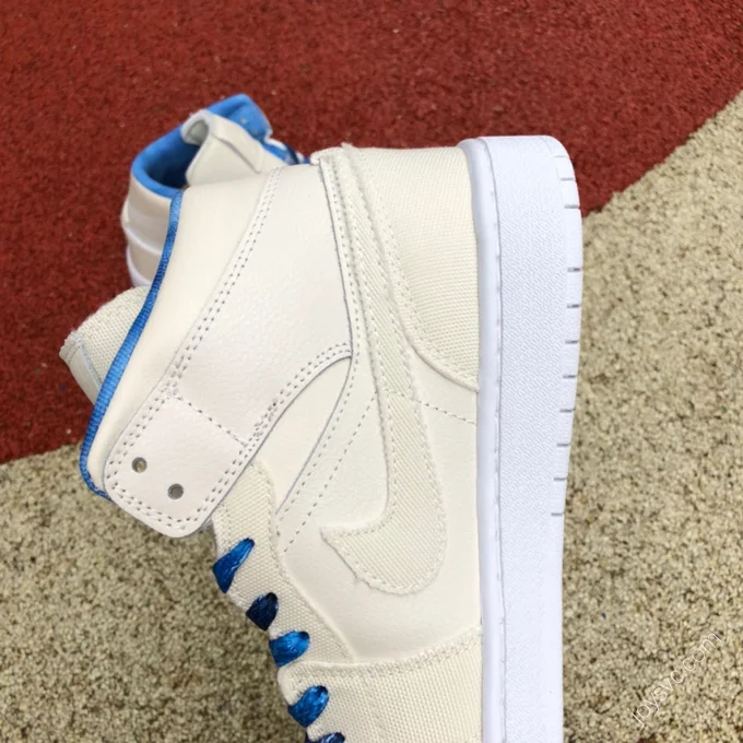 Air Jordan 1 Mid SE Beige Blue Sneakers DM9126-104