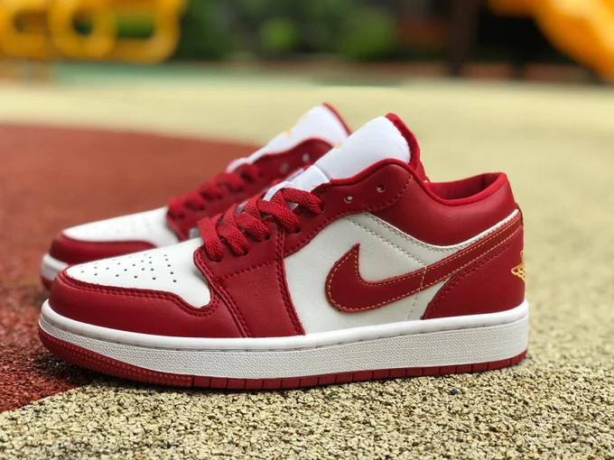 Air Jordan 1 Low White Red Sneakers 553560-607