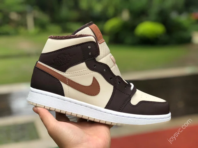 Air Jordan 1 Mid Brown Sneakers DO6699-200