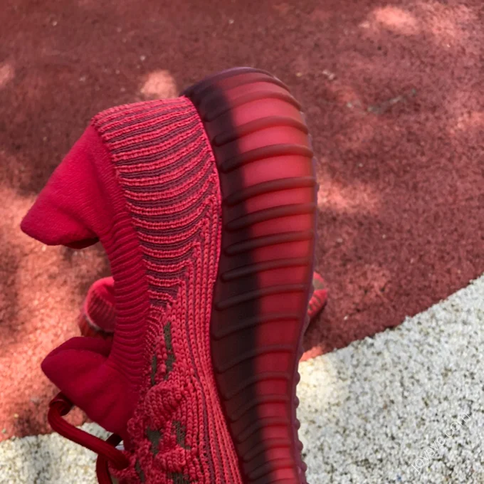 Adidas Yeezy 350 V2 CMPCT Red GW6945