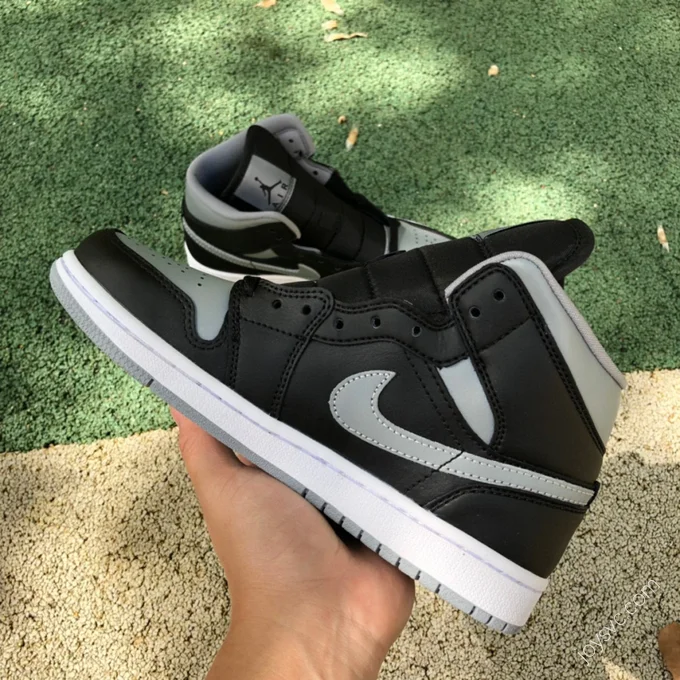 Air Jordan 1 Mid 