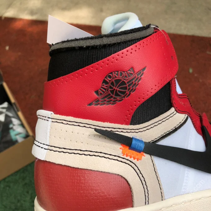 Air Jordan 1 x OFF-WHITE Chicago Sneakers AA3834-101