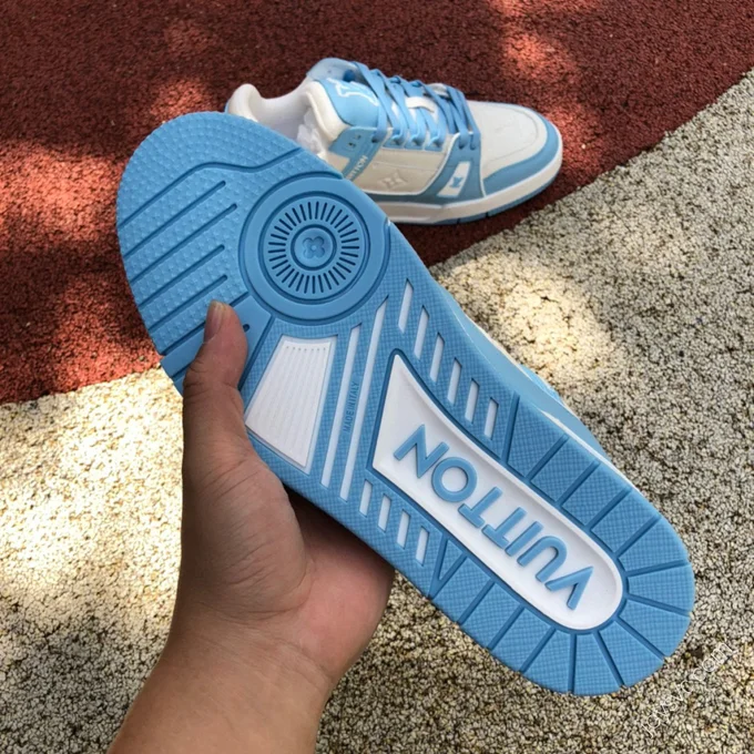 LOUIS VUITTON Trainer White Blue