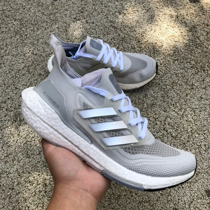 Adidas Ultraboost 21 Grey