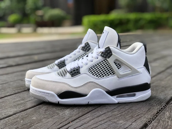 Air Jordan 4 Retro 