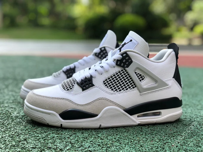 Air Jordan 4 Retro 