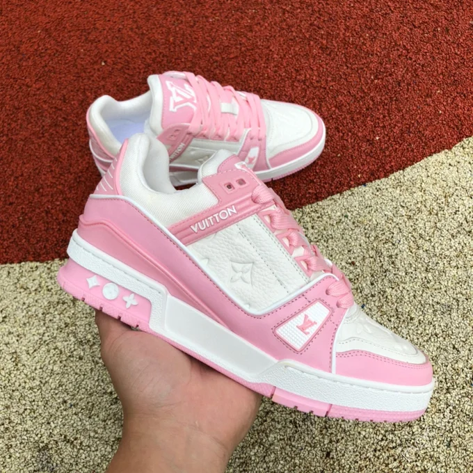 LOUIS VUITTON Trainer White Pink