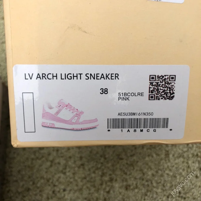 LOUIS VUITTON Trainer White Pink