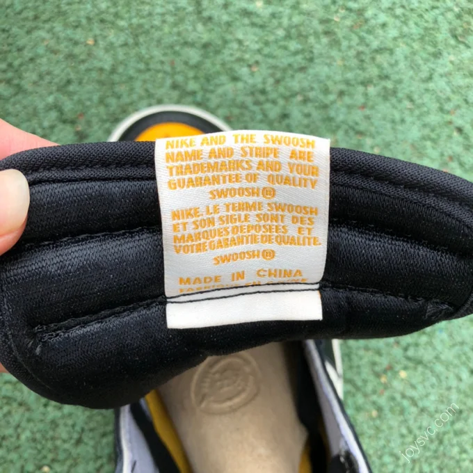 Air Jordan 1 High OG Yellow Toe 555088-711