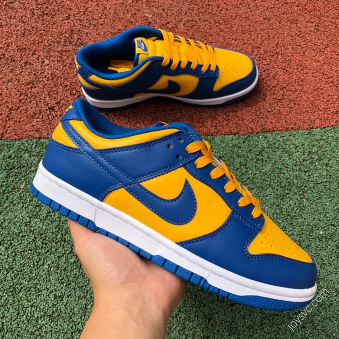 Nike Dunk Low 