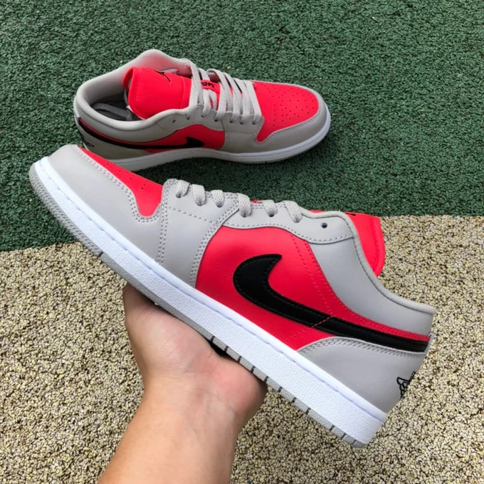 Air Jordan 1 Low 