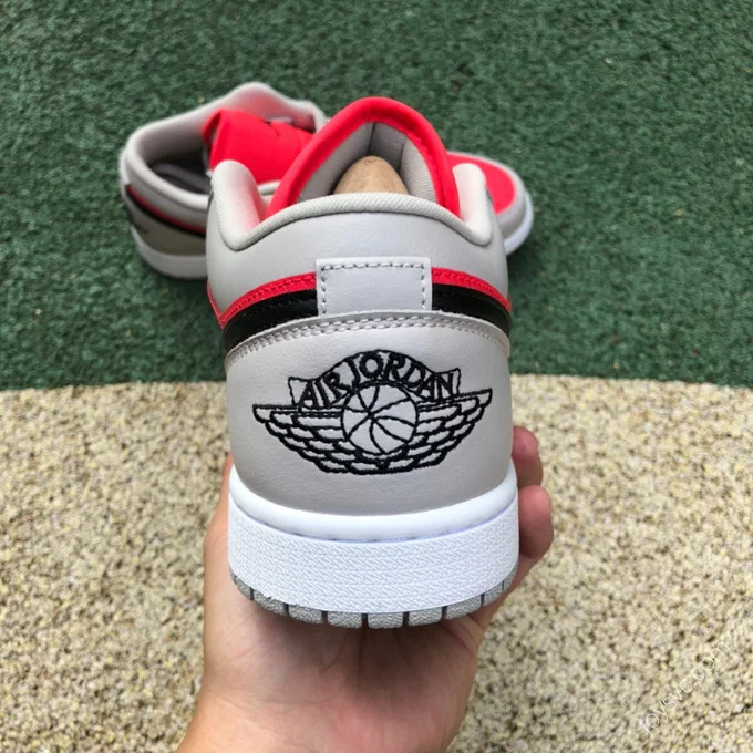 Air Jordan 1 Low 