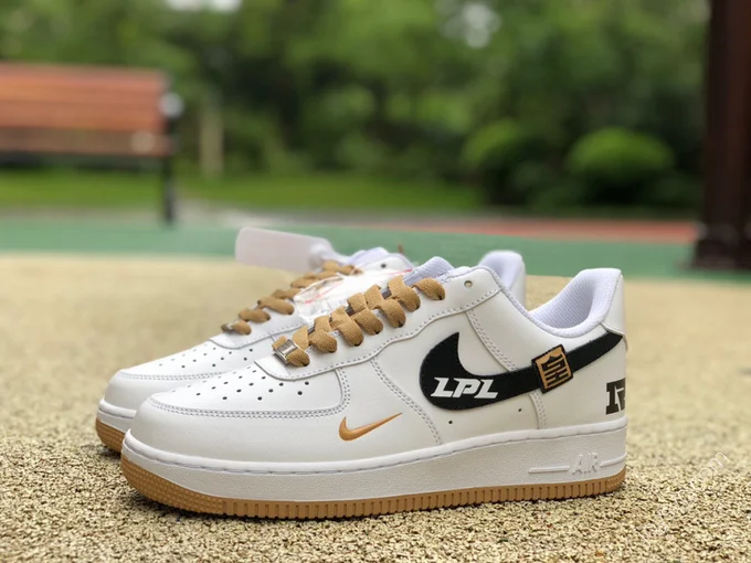 Nike Air Force 1 Low '07 White/Brown AF1234-005